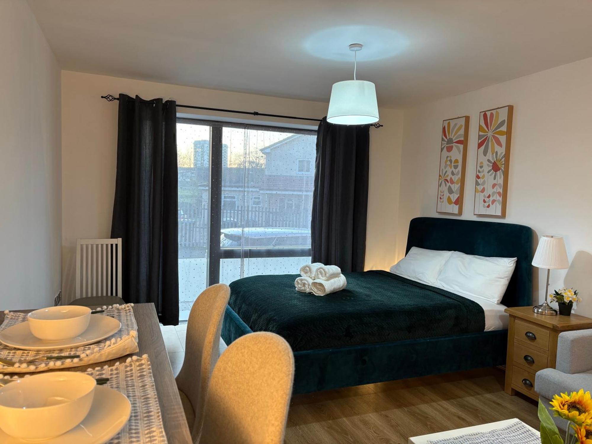 Apartment Flat At Center & Steps Away From Broad Street - Icc *