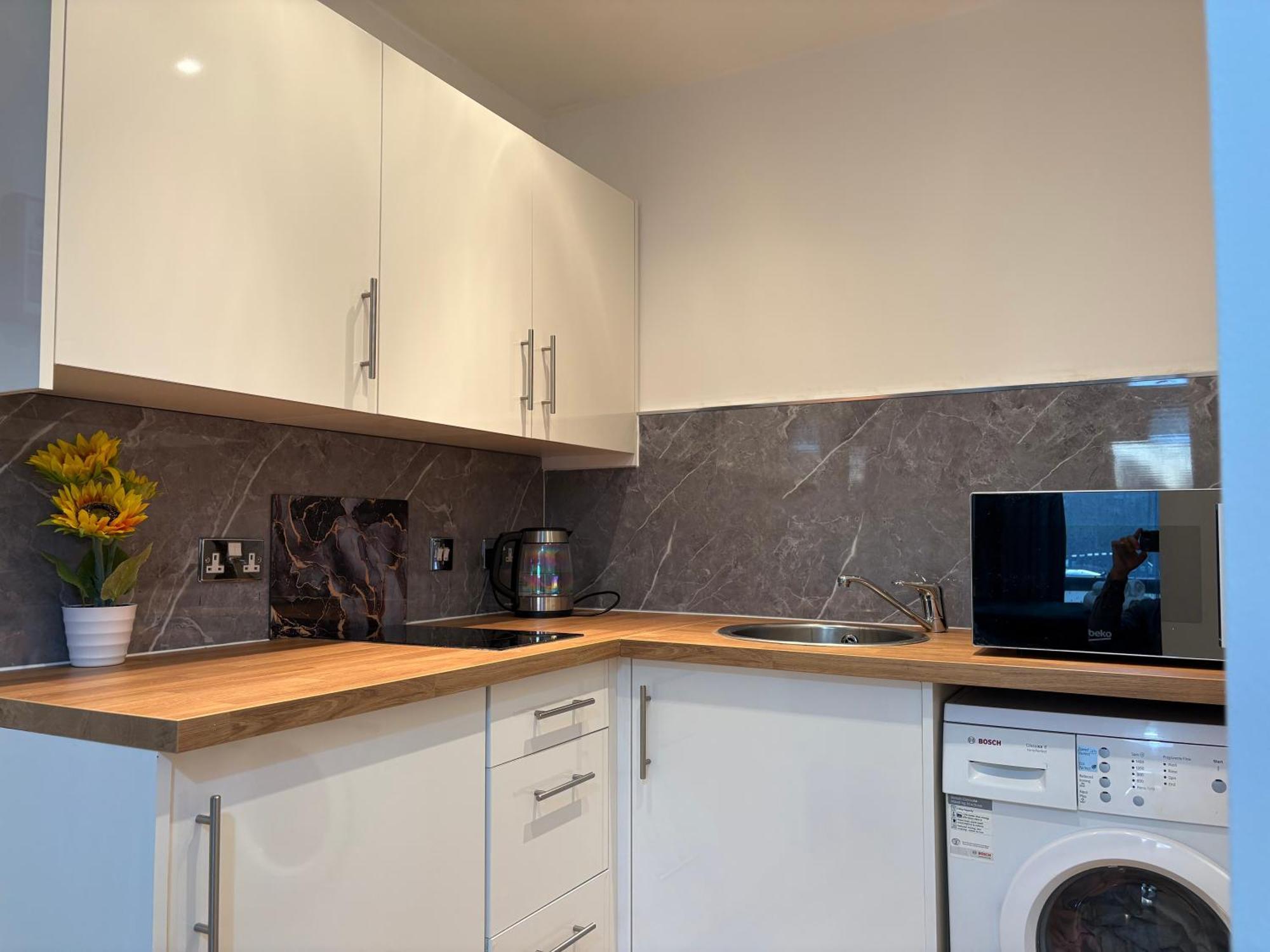 Flat At Center & Steps Away From Broad Street - Icc * Birmingham